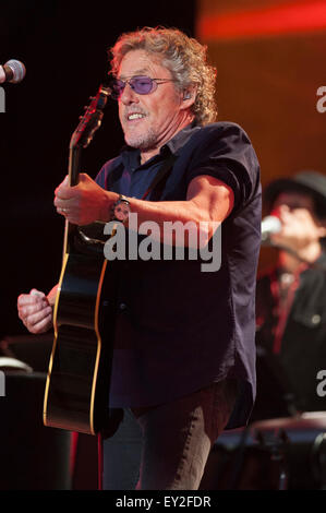 The Who plays Glastonbury Festival at Worthy Farm on 28/06/2015 at Worthy Farm, Glastonbury.  Persons pictured: Roger Daltrey, Pete Townshend. Picture by Julie Edwards Stock Photo