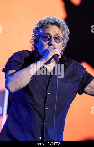 The Who plays Glastonbury Festival at Worthy Farm on 28/06/2015 at Worthy Farm, Glastonbury.  Persons pictured: Roger Daltrey, Pete Townshend. Picture by Julie Edwards Stock Photo