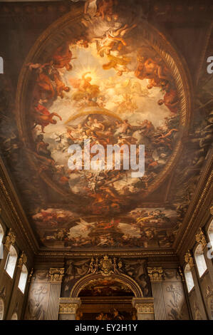 London, UK.  20 July 2015.  Tourists visit the Old Royal Naval College in Greenwich to view the world famous Painted Hall and its impressive ceiling (pictured), ahead of the 340th birthday of the Painted Hall's creator, Sir James Thornhill (who also painted the ceiling of St. Paul's cathedral). Credit:  Stephen Chung / Alamy Live News Stock Photo