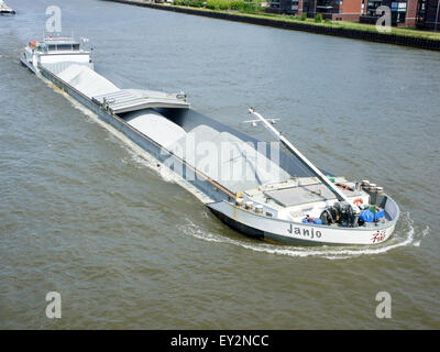The 'Janjo' is a container ship and oil tanker operating on the ...