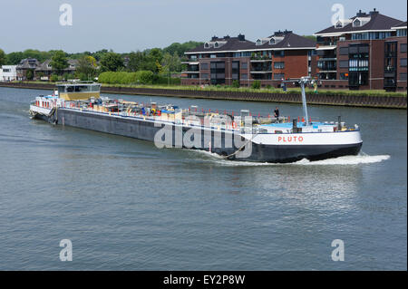 The Pluto (ENI 02334521) is a container ship navigating the Amsterdam ...