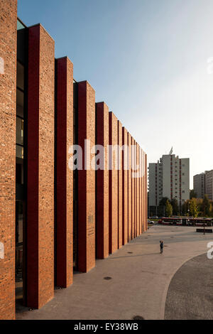 Perspective of building with context. National Polish Radio Symphony Orchestra (NOSPR), Katowice, Poland. Architect: Konior Stud Stock Photo