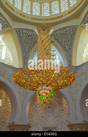 Sheikh Grand Mosque in Abu Dhabi Stock Photo