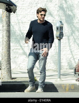 Actor Jason Bateman spending quality time with his dad Kent and daughter Francesca as the Bateman's hit Menchies Frozen Yogurt in Studio City.  Featuring: Jason Bateman Where: Studio City, California, United States When: 20 May 2015 Stock Photo