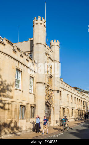 The Great gate at Christs College Cambridge university Cambridge Cambridgeshire England UK GB EU Europe Stock Photo