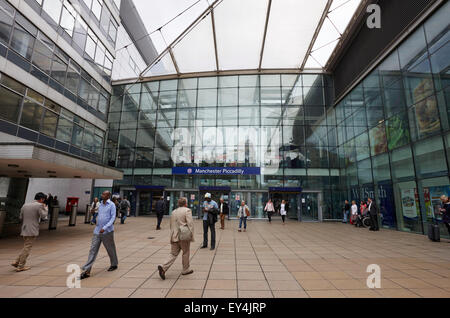 Manchester piccadilly railway station entrance England UK Stock Photo