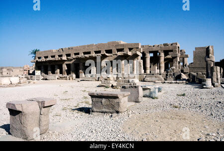 Karnak, Luxor, Egypt. Temple of Karnak sacred to god Amon: the hypostyle hall of the Akh-Menu. Stock Photo