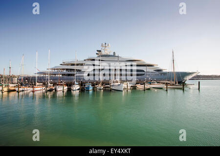 Auckland, New Zealand. 22nd July, 2015. The seven-deck luxury super yacht, Ocean Victory,  owned by billionaire steel magnate Viktor Rashnikov It is the ninth largest super-yacht in the world. It docked in Auckland harbour, New Zealand having sailed from Fiji. Credit:  one-image photography/Alamy Live News Stock Photo