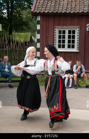 Girl in traditional Norwegian dress Stock Photo: 30471925 - Alamy