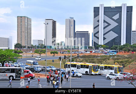 street scene Banco do Brazil headquarters  ( right)  Brasilia Brazil Stock Photo