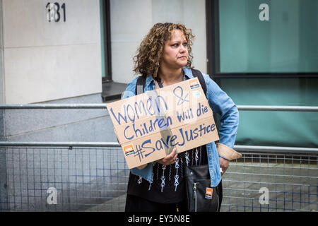 London, UK. 22nd July, 2015. Save Legal Aid Protest held outside Westminster Magistrates’ Court Credit:  Guy Corbishley/Alamy Live News Stock Photo