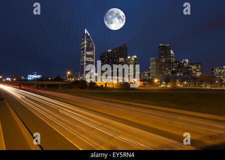 INTERSTATE 1-277 DOWNTOWN SKYLINE CHARLOTTE MACKLENBURG COUNTY NORTH CAROLINA USA Stock Photo