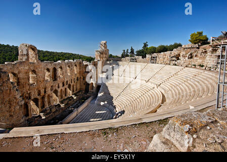 The Odeon of Herod Atticus (or 'Herodeum' or 'Herodion') on the southern slopes of the Acropolis, Athens, Greece Stock Photo