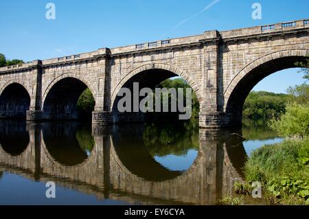 Lune aqueduct carrying the Lancaster Canal across River Lune, Lancaster, Lancashire, England Stock Photo