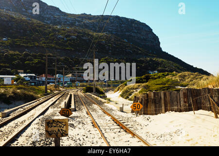 Southern Line railway between Fish Hoek and Muizenberg, Western Cape Province Stock Photo