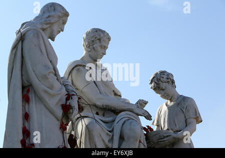 1st stations of the cross, Jesus is condemned to death, Pontius Pilate washes his hands Stock Photo