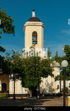 Iglesia San Francisco de Paula, Parque de Cespedes, Trinidad, Cuba Stock Photo