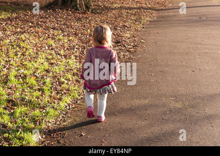 Little girl hi-res stock photography and images - Alamy