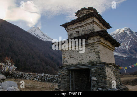 Hani gate on the approach to Samagoan in the high Nubri valley on the approach to Samagaon Stock Photo