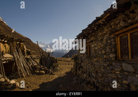 The village of Samdo in the upper Nubri Valley of the Manaslu Circuit Trek Stock Photo