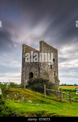 Engine House at Wheal Jenkin mine on Bodmin Moor at Minions, Cornwall, England Stock Photo