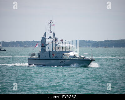 HMS Express, an Archer-class P2000 patrol and training vessel of the British Royal Navy Stock Photo