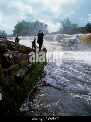 Ballisodare River, Co Sligo, Ireland; Salmon Fishing On A River Stock Photo