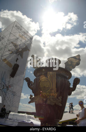 Moscow, Russia. 25th July, 2015. The main prize of the 2015 Red Bull Flugtag event in Moscow, Russia.The world's first Red Bull Flugtag took place in Vienna, Austria, in 1991. (Credit Image: © Anna Sergeeva via ZUMA Wire) Stock Photo