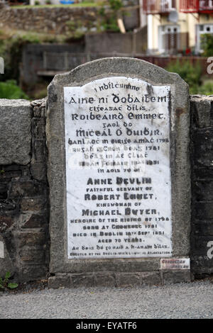 Memorial plaque for Anne Devlin on the bridge at Aughrim in County Wicklow Stock Photo