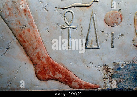 Luxor, Egypt. Temple of Merenptah (Baenra Meriamon) XIX° dyn. son of Ramses II the Great: a relief of a foot Stock Photo