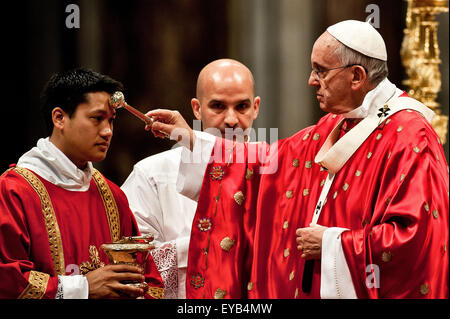 Holy Mass on the Solemnity of Pentecost held at St. Peter's Basilica  Featuring: Pope Francis Where: Rome, Italy When: 24 May 2015 Stock Photo