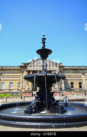 Walker Art Gallery with the Steble fountain in the foreground, Liverpool, Merseyside, England, UK, Western Europe.