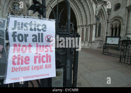 London, UK. 27th July 2015. Criminal Barristers  are set to strike over proposed government  cuts to legal aid.  Since July 1 Solicitors have refused to take on new legal aid work protest over an 8.75% cut to their fees. Credit:  amer ghazzal/Alamy Live News