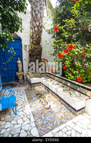 Sidi Bou Said - traditional courtyard of a typical house, Tunisia Stock Photo