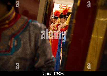 Royal (Imperial) Food Museum and restaurant, with dancers and performers, in Beijing, China Stock Photo