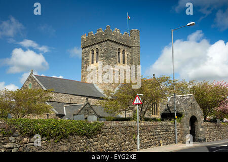 UK, Wales, Gwynedd, Towyn, College Green, St Cadfan’s parish church Stock Photo