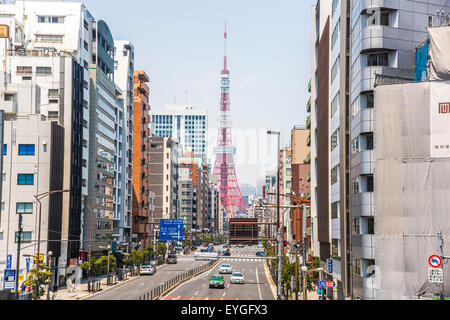 tokyo-tower-from-fudanotsuji-