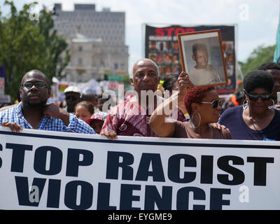 Newark, New Jersey, USA. 25th July, 2015. New York State assemblyman, CHARLES BARRON (center), marches at the People's Organization for Progress' Million People's March Against Police Brutality, Racial Injustice, and Economic Inequality. © Joel Plummer/ZUMA Wire/Alamy Live News Stock Photo