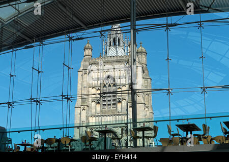 The Medieval Parish Church of St Peter Mancroft in Norwich, viewed from The Forum, Norwich, Norfolk, England Stock Photo