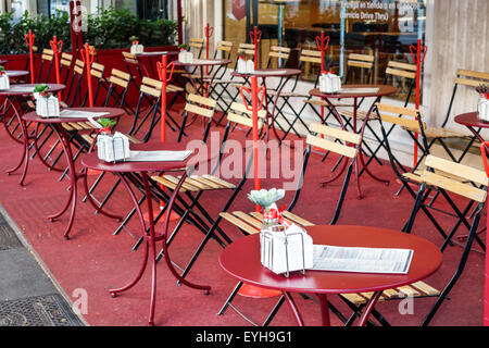 Madrid Spain,Recoletos,Salamanca,Pasteleria Mallorca,chain,bakery,pastry shop,sidewalk cafe,restaurant restaurants food dining cafe cafes,dining,table Stock Photo