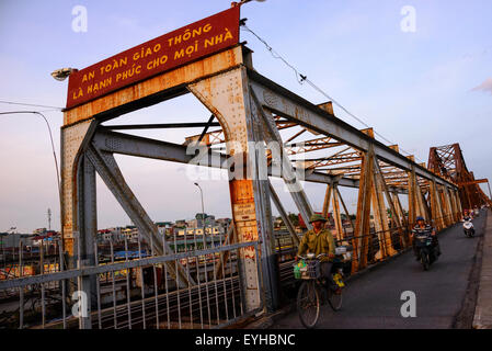 Long Biên Bridge, Hanoi, Vietnam. Stock Photo