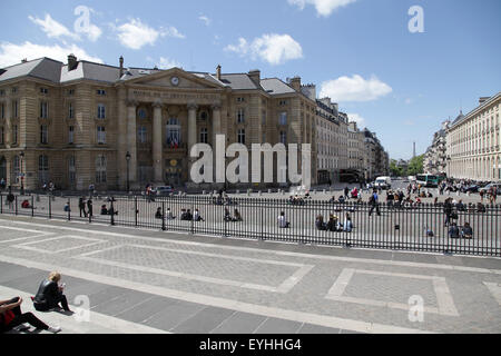 Buildings of the universities Panthéon-Sorbonne and Panthéon-Assas Place du Panthéon Paris Stock Photo