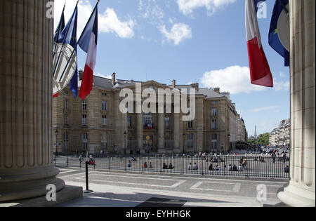 The Panthéon,Place du Panthéon Paris,Tourists and students relaxing in the Latin Quarter in Paris.France Stock Photo