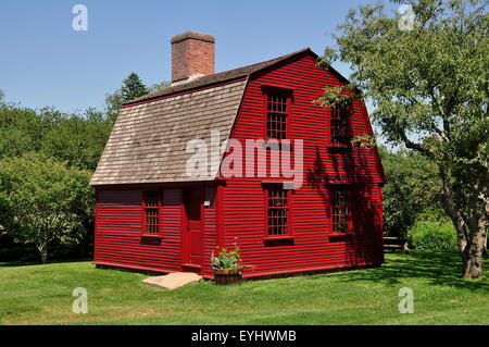 Middletown, RI:  C. 1700 Guard House with gambrel roof, General Prescott's Revolutionary War Headquarters, at Prescott Farm Stock Photo