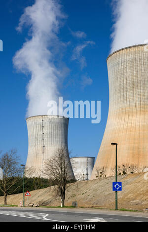 Cooling towers of the Tihange Nuclear Power Station at Huy, Liège / Luik, Belgium Stock Photo