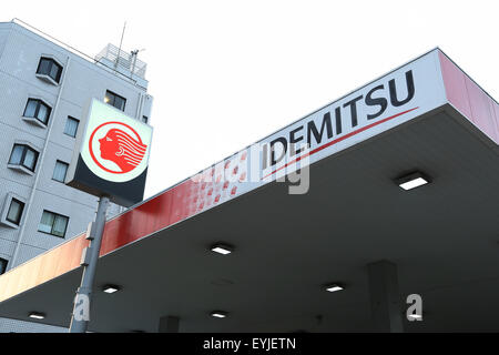 July 30, 2015, Tokyo, Japan - Petrol station operated by the Idemitsu Kosan is seen in Tokyo on July 30, 2015. Idemitsu Kosan plans to buy a 1/3 stake in Showa Shell Sekiyu from Royal Dutch Shell. Idemitsu Kosan Co Ltd. is currently Japan's second biggest oil refiner with Showa Shell ranked fifth. Idemitsu Kosan will pay approximately $1.4 billion for the stake, and the deal should see it competing for the number one spot in the competitive Japanese market. Shell will retain a small stake in Show Shell and will benefit from the influx of capital. Pending approval the deal is expected to be com Stock Photo