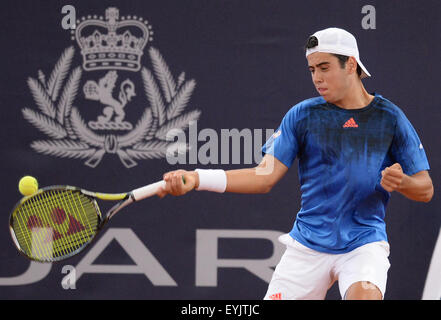 Hamburg, Germany. 30th July, 2015. Jaume Munar of Spain in action against Simone Bolelli of Italy during the round of the last sixteen match of the ATP tennis tournament in Hamburg, Germany, 30 July 2015. Photo: Daniel Bockwoldt/dpa/Alamy Live News Stock Photo