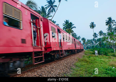 Sri Lanka, West Coast, Bentota, train from Colombo to Galle Stock Photo