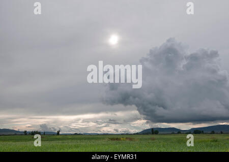 Storm clouds over an arable landscape in Ciudad Real province, Spain Stock Photo