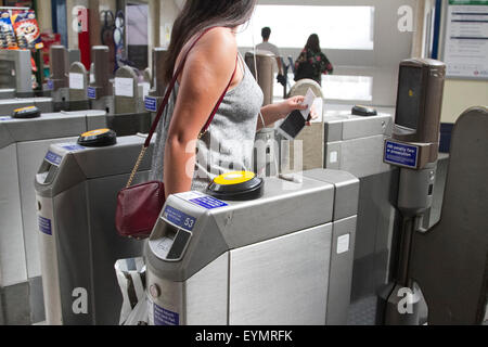 Wimbledon London,UK. 1st August 2015. Transport for London holds 170 million pounds  of unclaimed money from 34 million dormant oyster cards Credit:  amer ghazzal/Alamy Live News